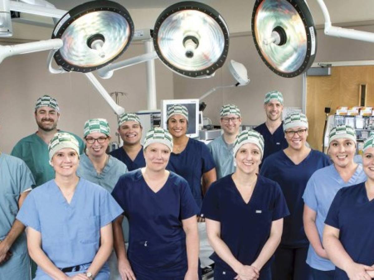 Equipo médico de EEUU realiza otro trasplante de riñón de cerdo a humano