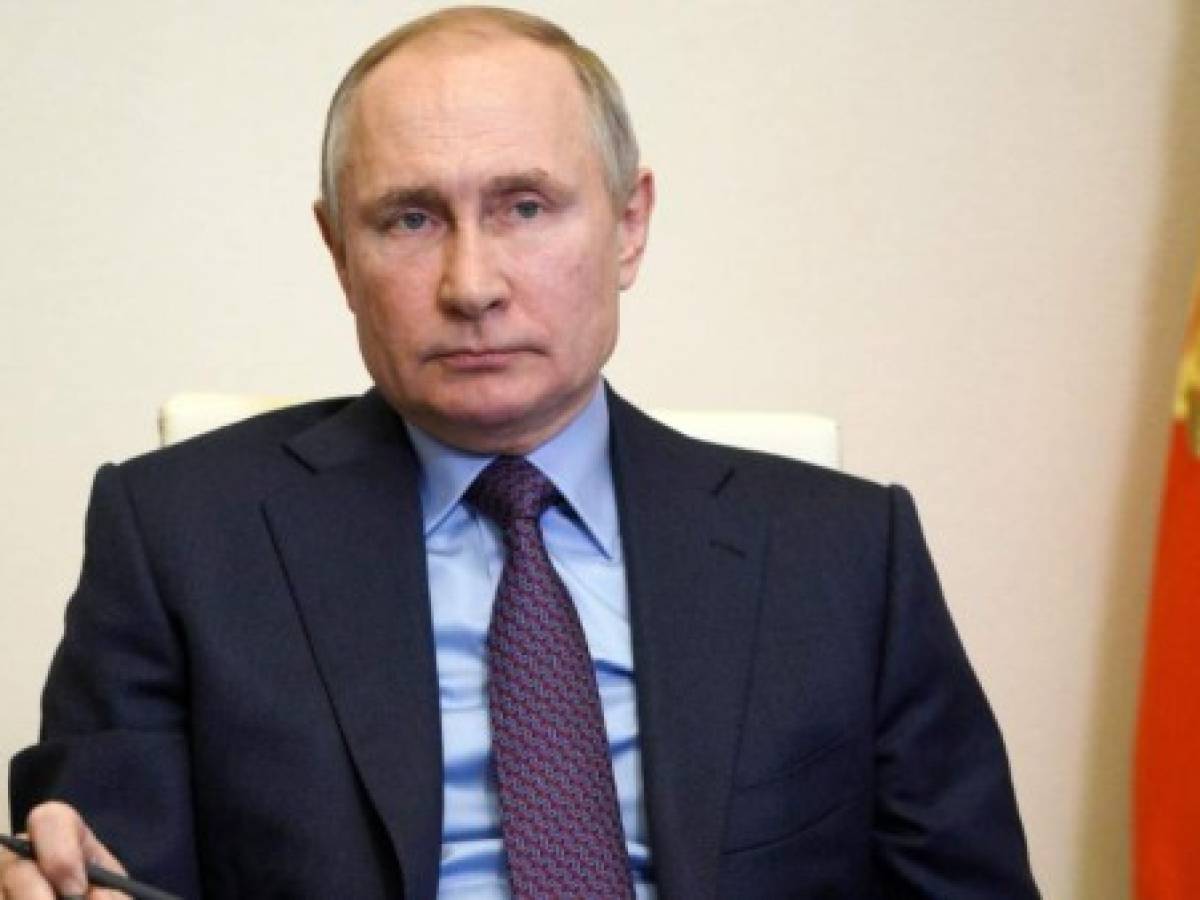  Putin firma ley con la que podría seguir como presidente de Rusia hasta 2036