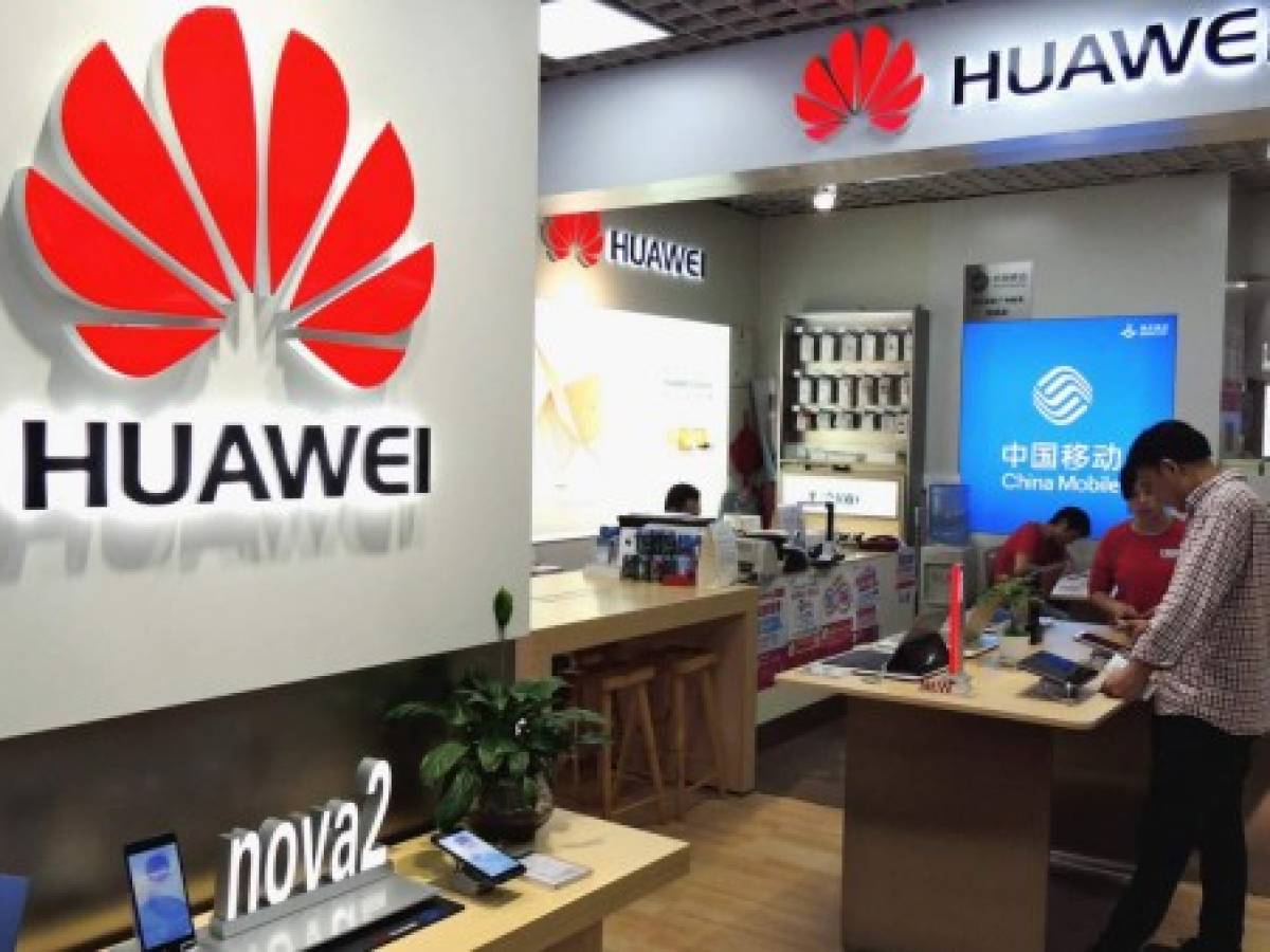 La parte del mercado de Huawei se hunde en China
