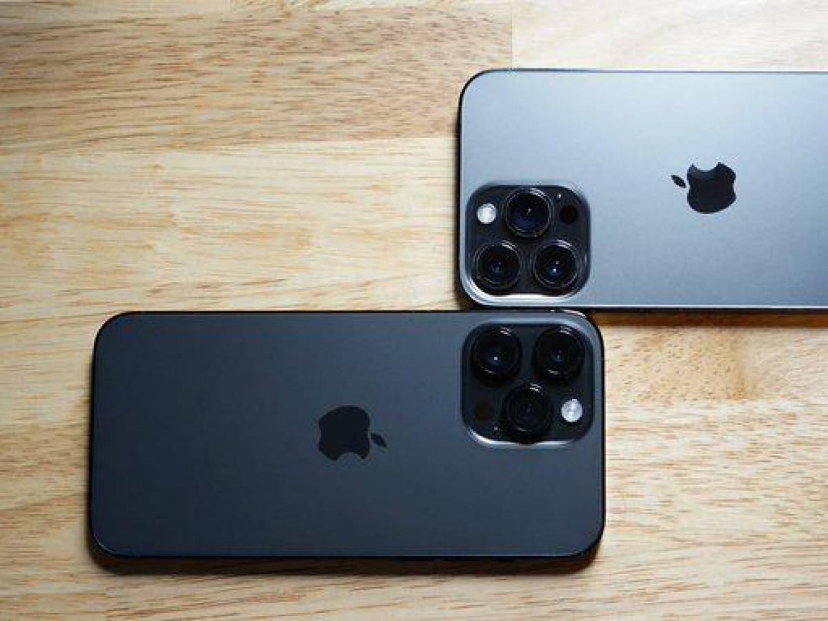 La demanda de iPhone se ‘suavizó notablemente’ y cayeron un 4 % en marzo