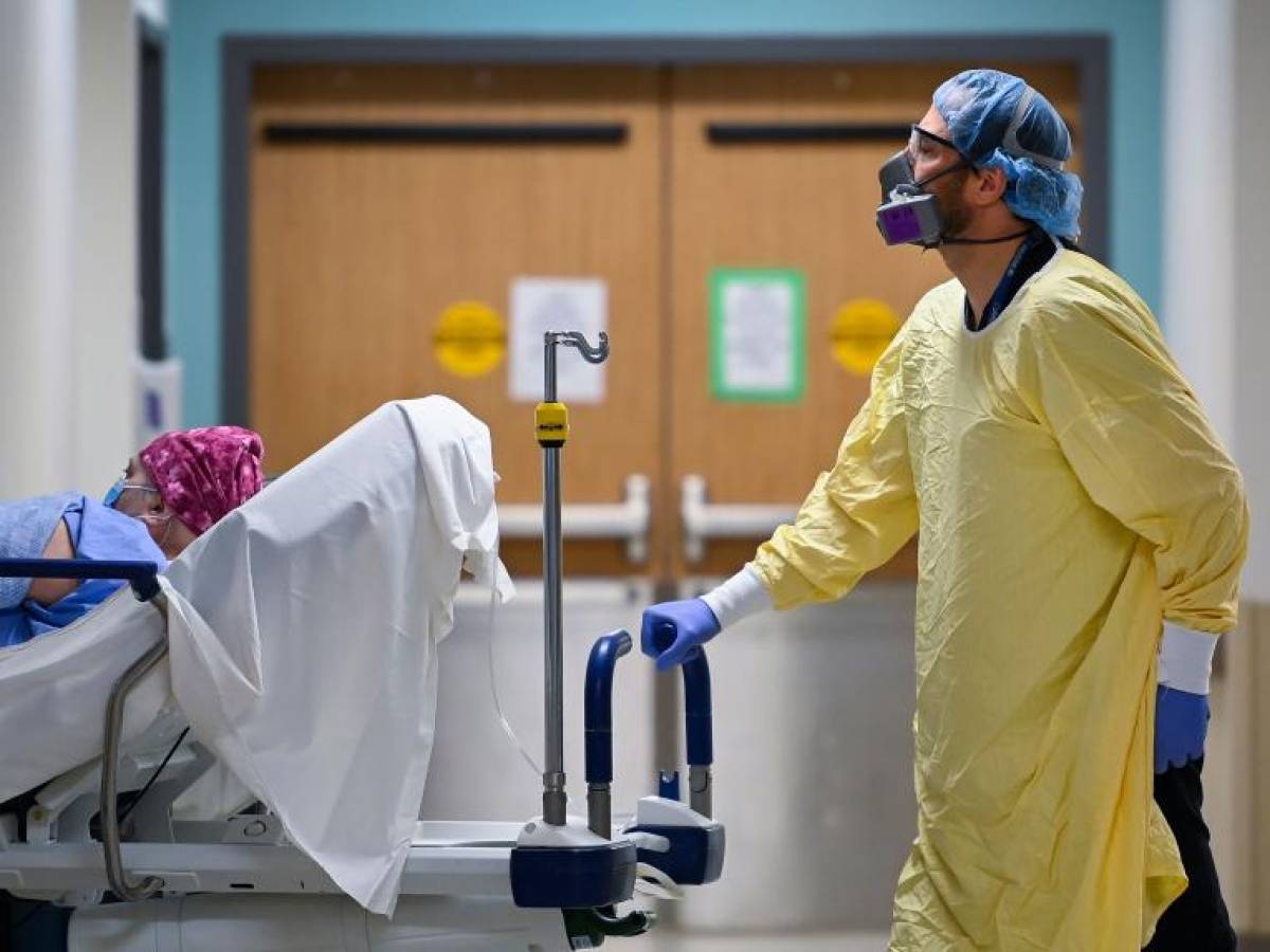 Solo el 25% de enfermos graves de COVID se recupera completamente tras un año