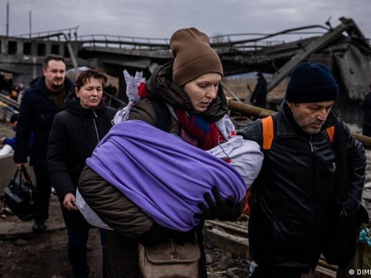 ONU: Más de 2,5 millones de personas han salido de Ucrania desde el inicio de la invasión rusa