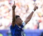 <b>Kylian Mbappé llevó a su Selección a un polémico éxito, que se definió con un solo gol. (Foto: EFE)</b>