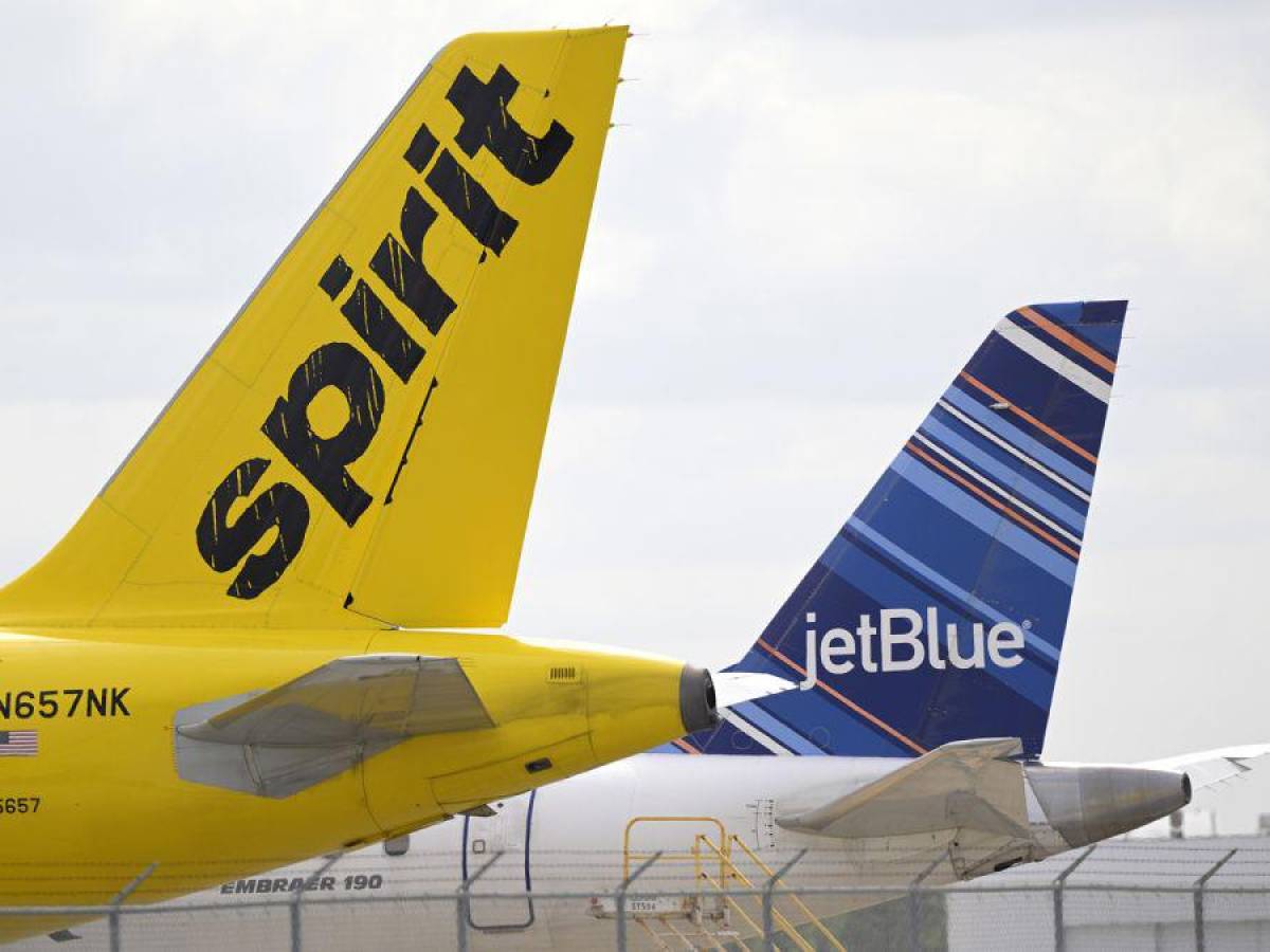 JetBlue vuelve a lanzar oferta de adquisición de rival Spirit Airlines