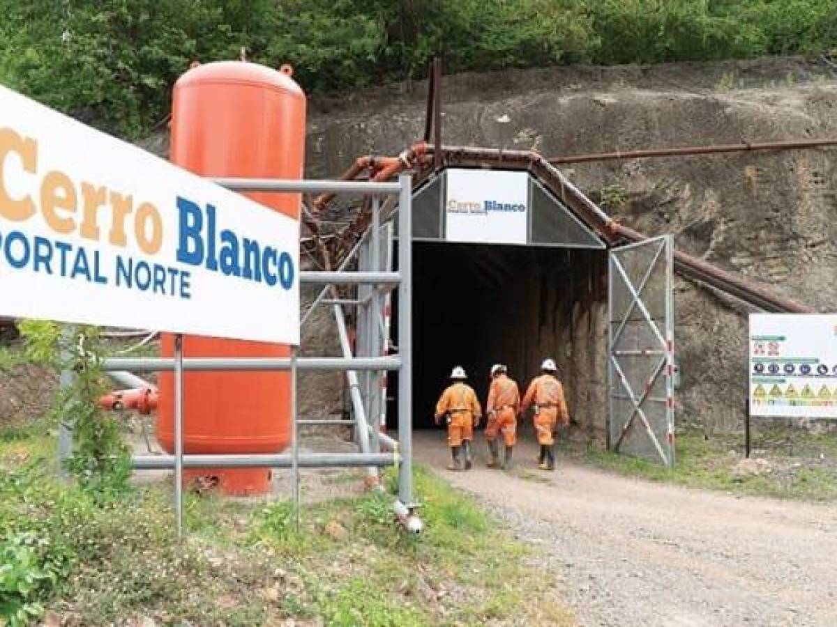 Guatemaltecos a las urnas por operación de minera canadiense de oro