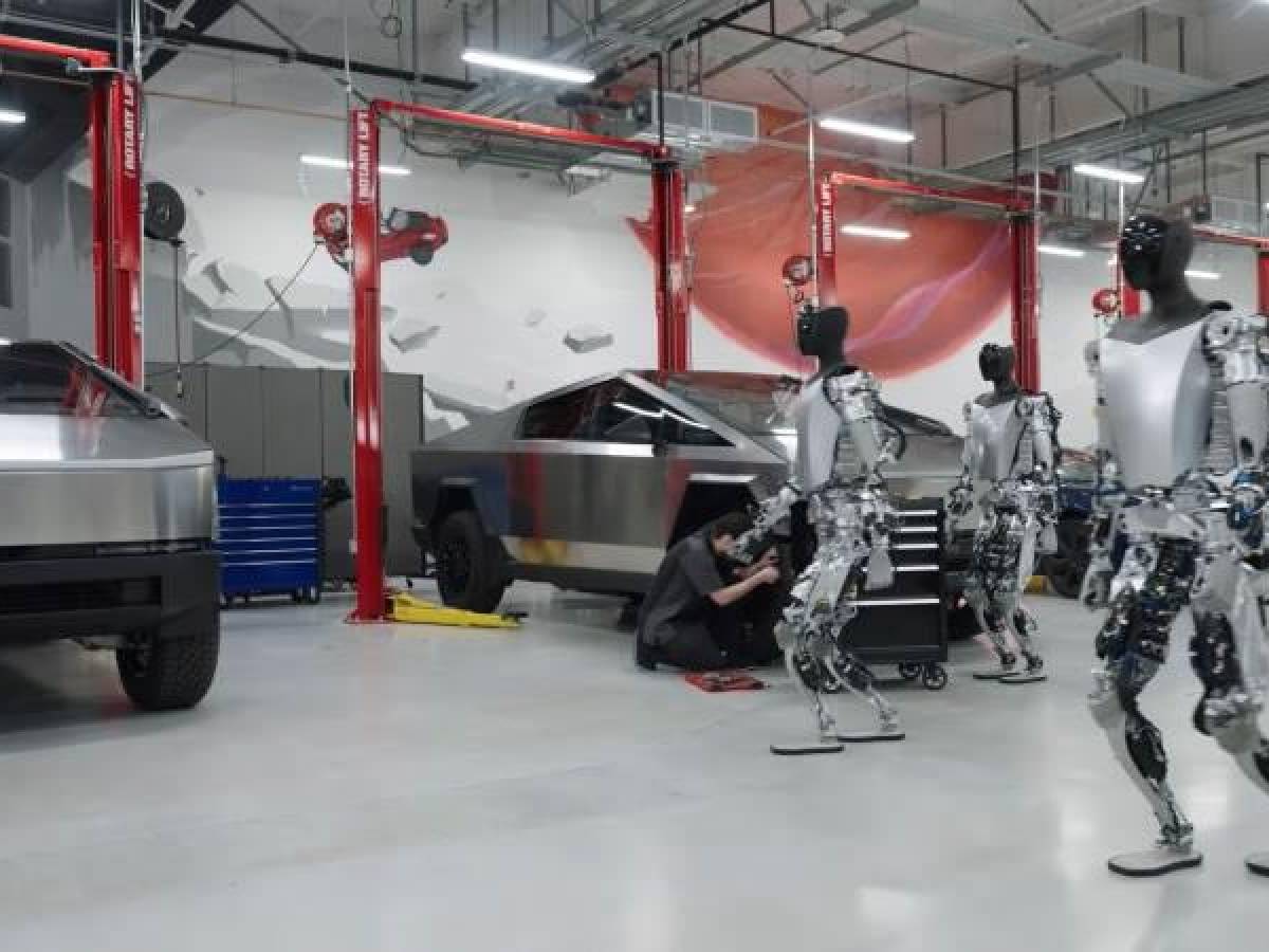 Elon Musk: El robot Optimus será útil en las fábricas de Tesla en 2024