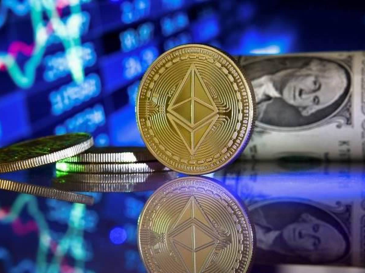 Fiscal de EEUU presenta un proyecto de ley para regular las criptomonedas