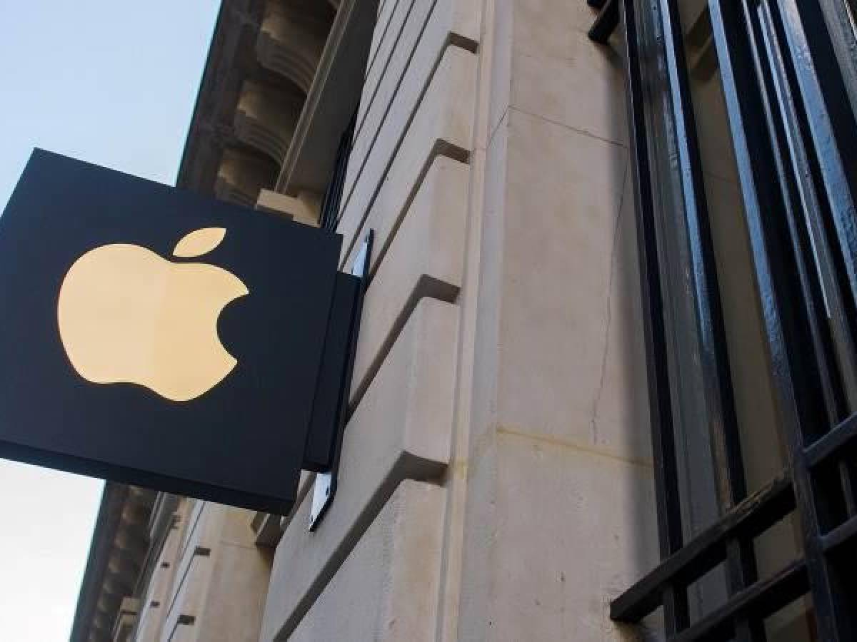 España multa con US$218 millones a Apple y Amazon por restringir la competencia