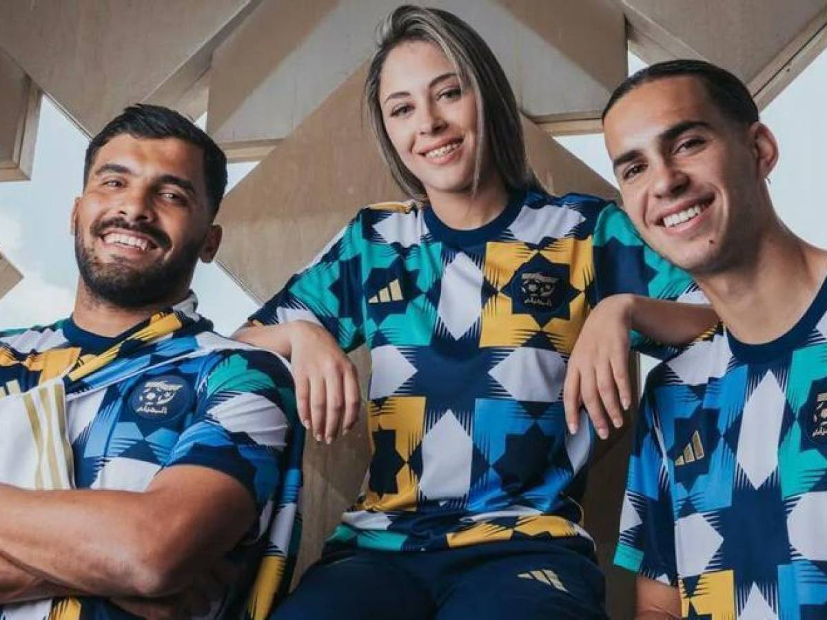 Marruecos pide a Adidas que retire sus nuevas camisetas de Argelia por apropiación cultural