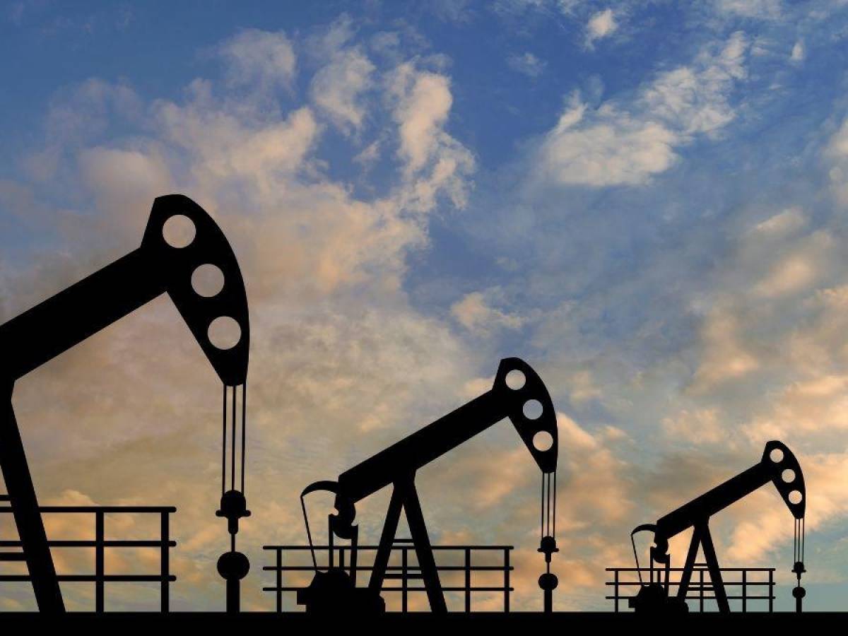 UE propone un embargo progresivo del petróleo ruso en nuevo paquete de sanciones