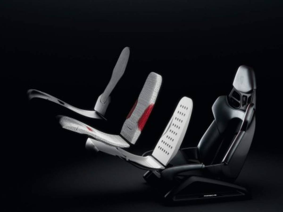 Porsche presenta innovadora tecnología de impresión 3D para asientos baquet