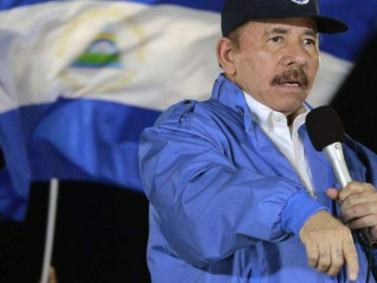 Ortega, aislado por crisis en Nicaragua, arremete contra opositores