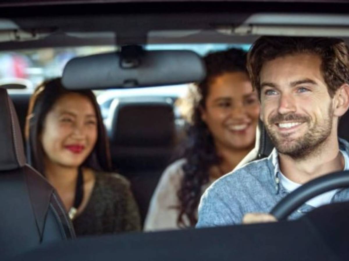 Uber y Lyft promueven mayores pagos e incentivos a conductores en EEUU