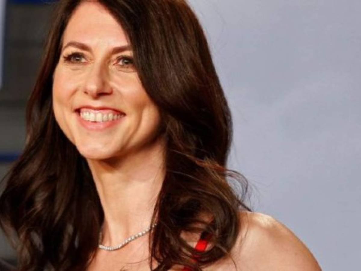 MacKenzie Bezos donará la mitad de sus US$37.000 millones a fondo caritativo