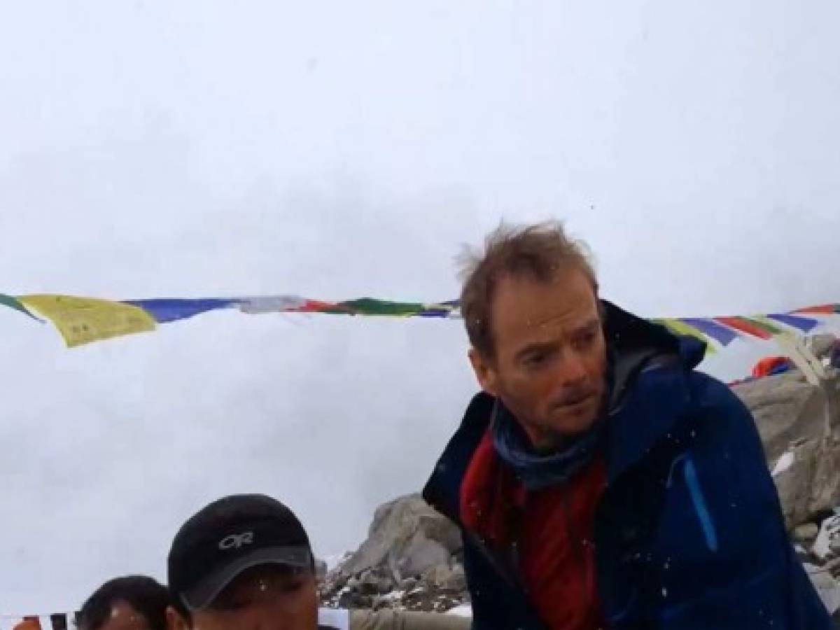 Impactante avalancha en el Everest durante sismo en Nepal