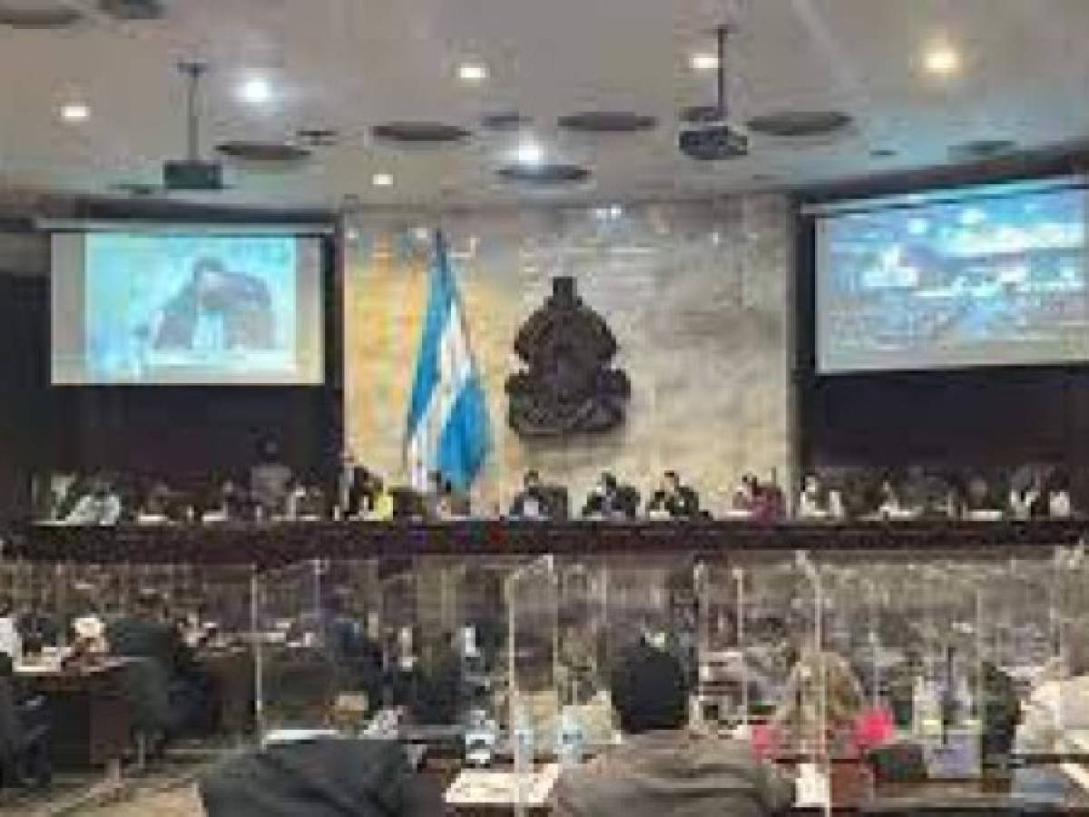 Intención de derogar Ley de Empleo por hora genera polémica en Honduras