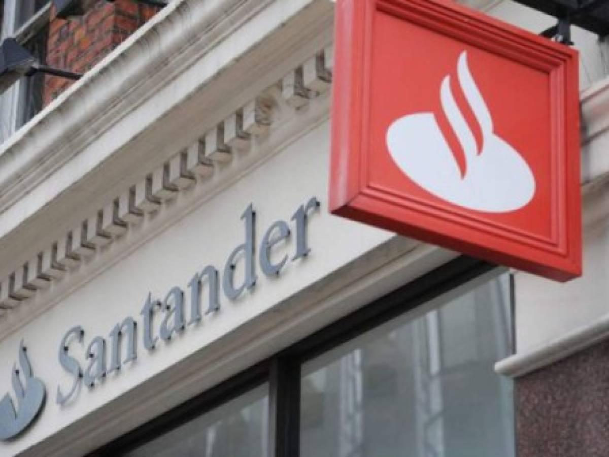 Banco Santander eliminará 1.100 empleos tras la compra del Popular