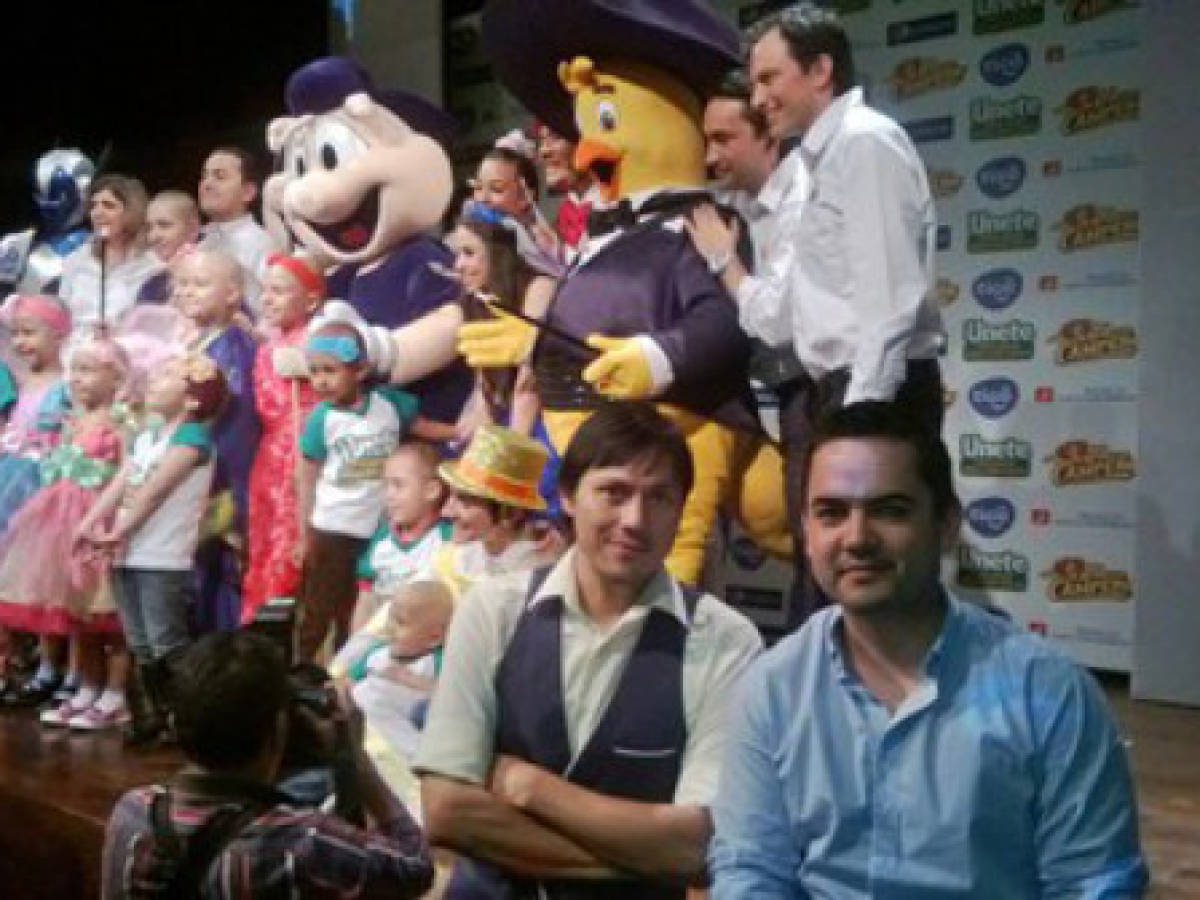 4am Saatchi y Saatchi se queda con el Pitch de UNETE