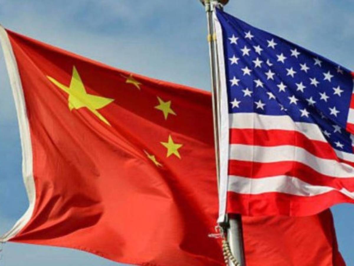 EE.UU. acusará a China de piratear estudios sobre vacuna COVID-19