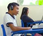 <i>Para Centroamérica, la experiencia salvadoreña abre una discusión sobre cómo utilizar la IA para atender desafíos educativos persistentes, especialmente en sistemas que necesitan mejorar resultados y ampliar oportunidades. (Foto: Banco Mundial)</i>