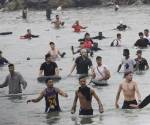 <i>La manipulación intencional de los flujos migratorios (como el que está registrándose en la ciudad española de Ceuta) es uno de los ejemplos más claros del modus operandi guerra híbrida. (Foto: EFE) </i>