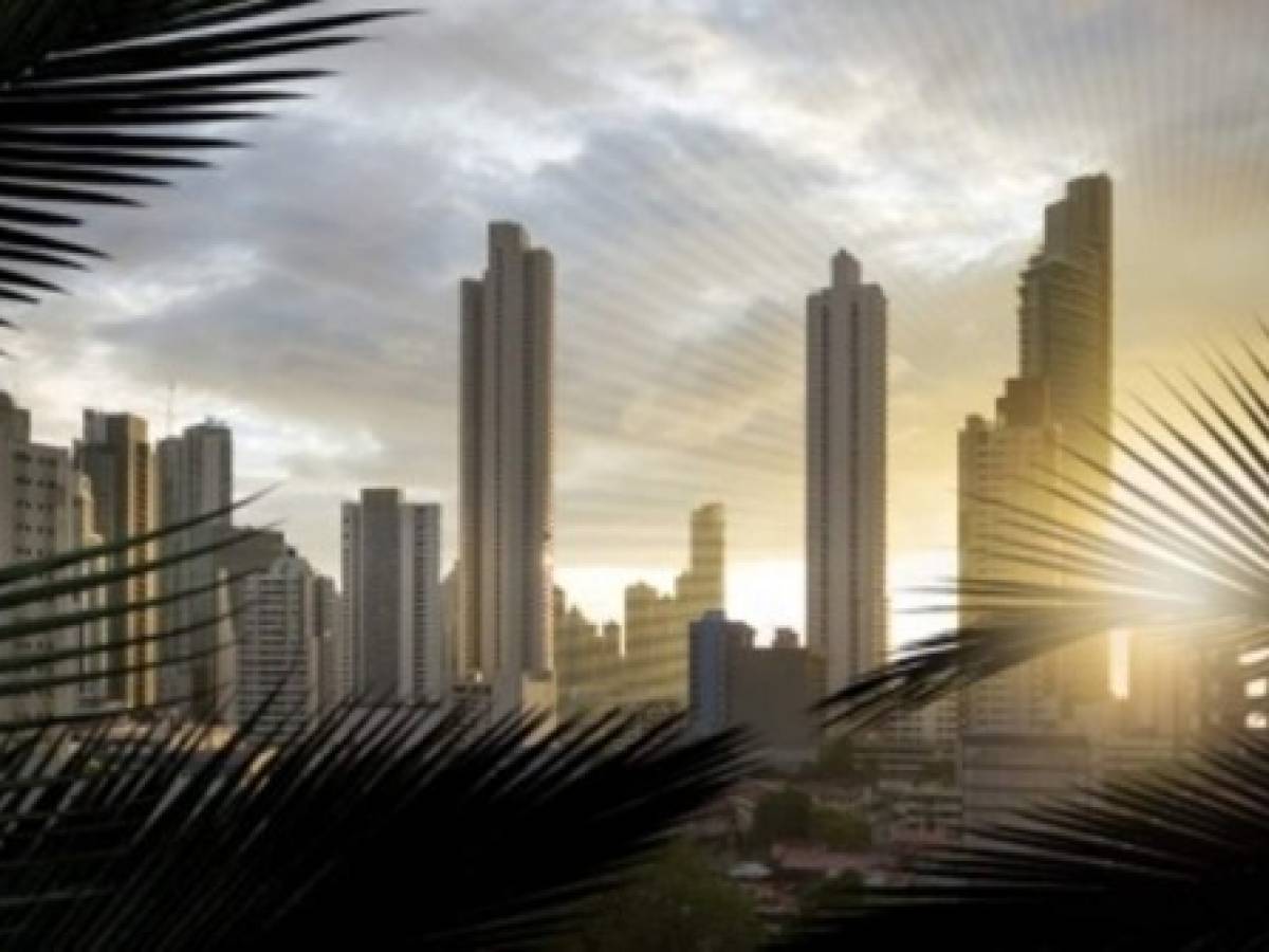 Panamá reconoce desafíos educativos y oportunidades logísticas