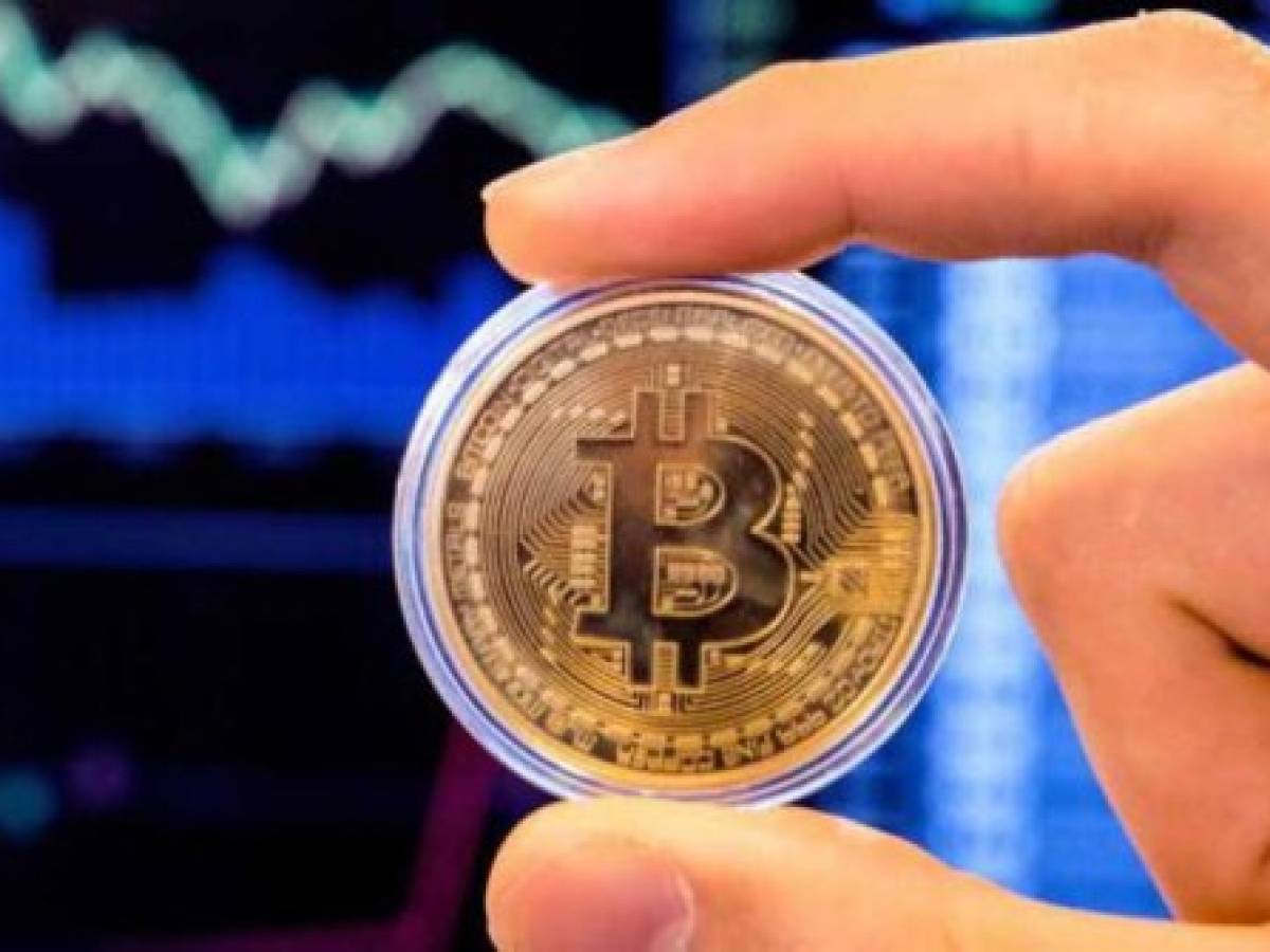 Bitcoin sigue a la baja y se posiciona en la brecha de los US$39,000