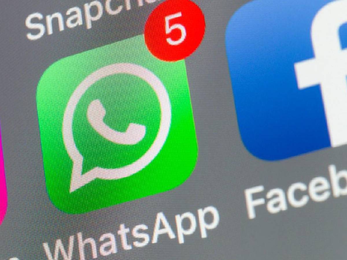 WhatsApp ofrecerá la función de fijar mensajes en los chats