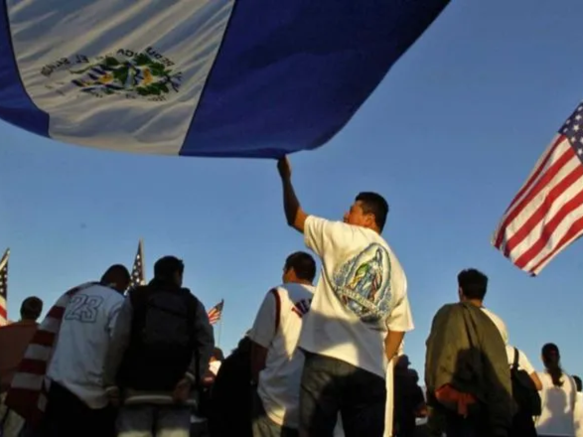 EEUU restaura vía para que amparados en el TPS logren residencia permanente