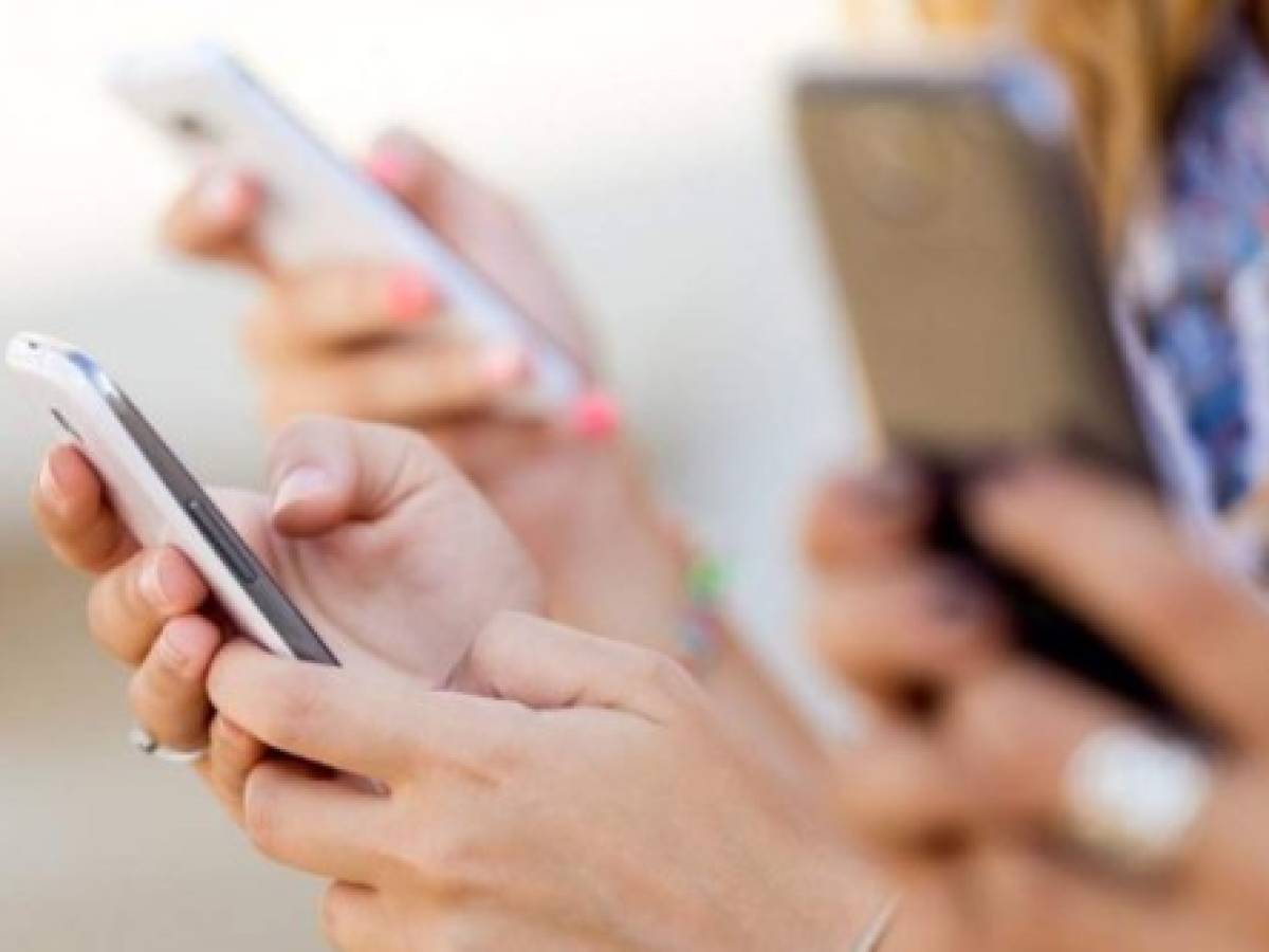 Claro elimina cobro de roaming para sus clientes desde Canadá hasta Argentina