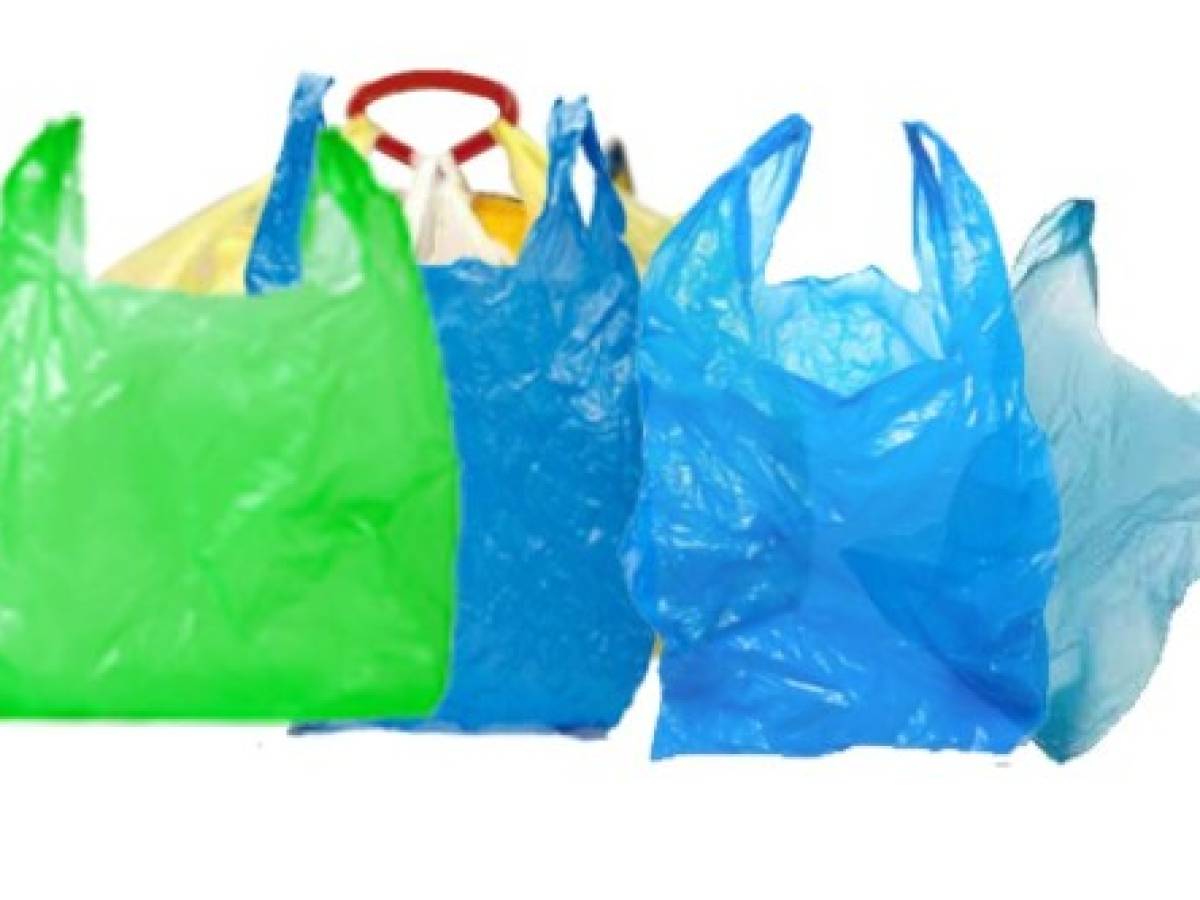 Chile, primer país suramericano en prohibir las bolsas de plástico