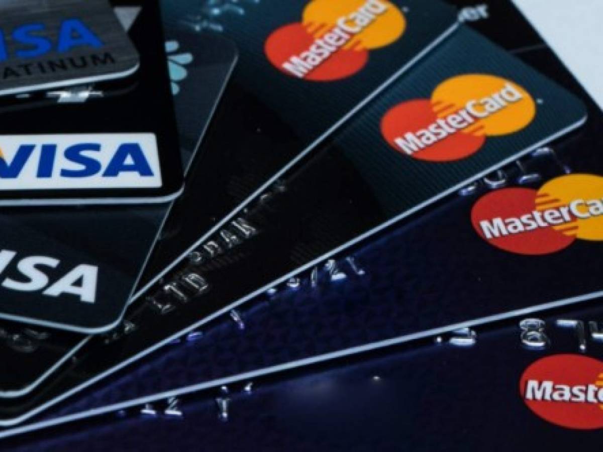 Roban datos personales de 90.000 clientes de Mastercard en Alemania