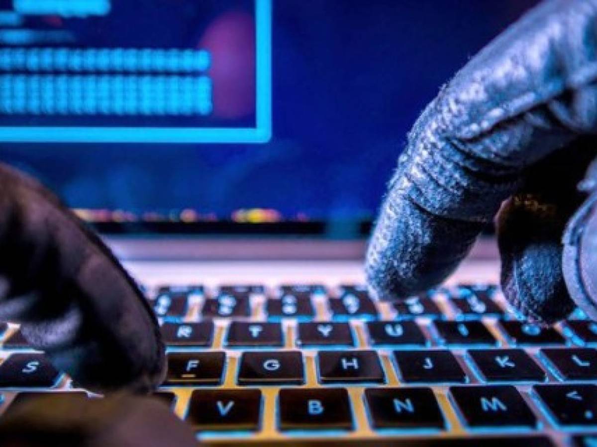 De Reino Unido a EE.UU., dos veinteañeros se unieron para detener ciberataque