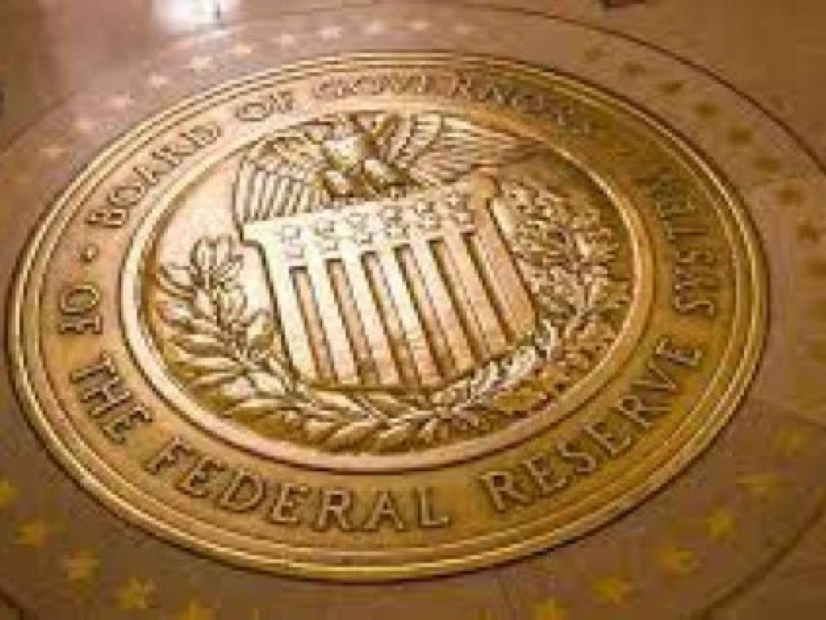Fed despide el año sin hacer cambios en tasa de interés