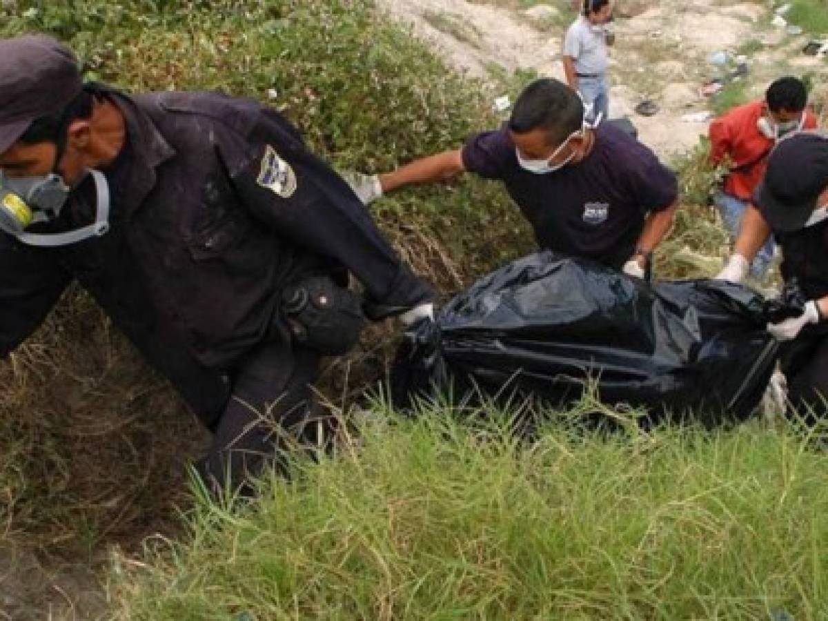 El Salvador: Fiscalía descubrió 47 cementerios clandestinos
