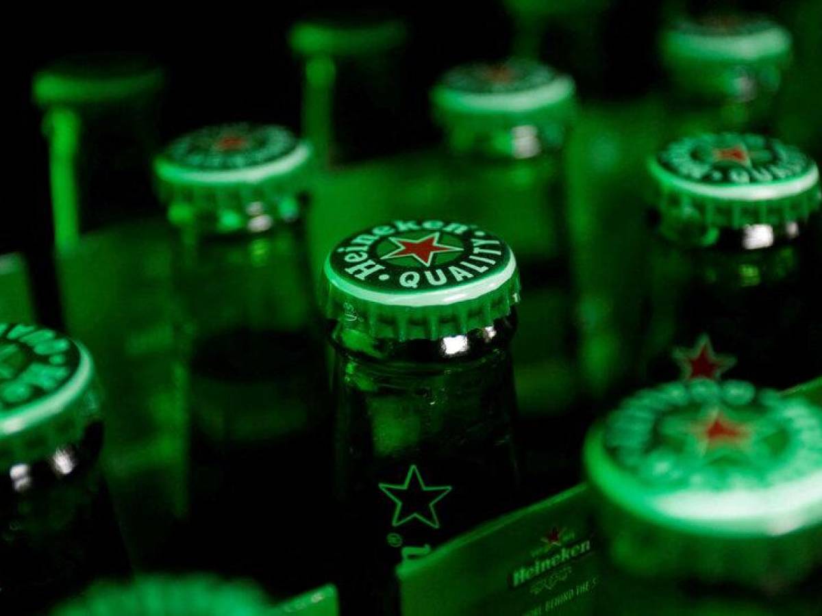 Heineken y Carlsberg se unen al éxodo ruso de las empresas