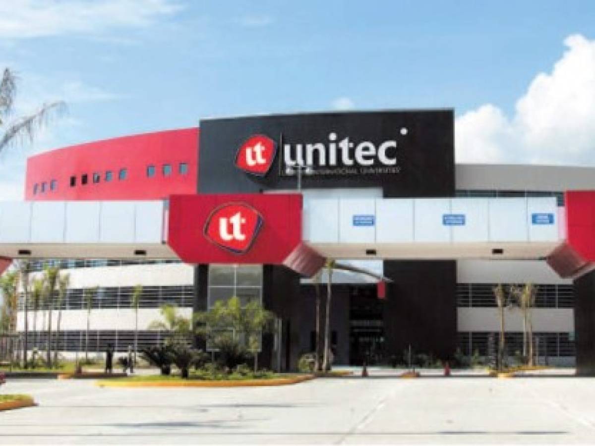 UNITEC/CEUTEC pioneros en la formación en línea