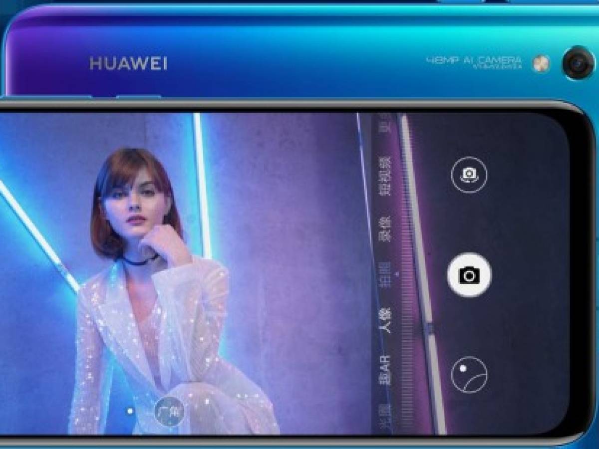 HUAWEI nova 4, el smartphone con cámara frontal dentro de la pantalla