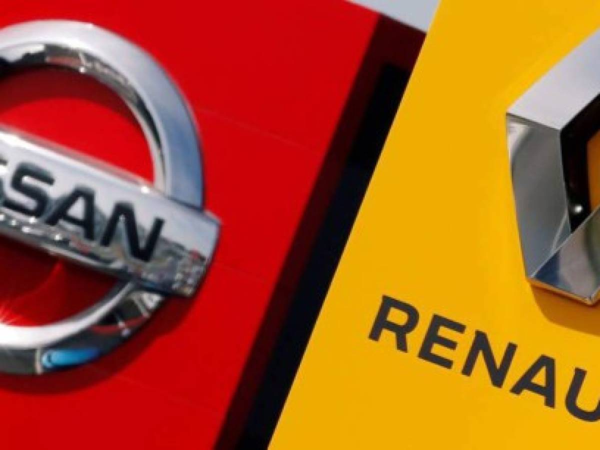 Nissan asegura que 'no tiene la intención de disolver' su alianza con Renault