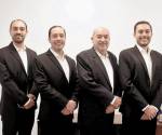 <i>“Para que una empresa familiar prospere, el legado debe transformarse y amoldarse a las nuevas generaciones”, afirma el fundador de Grupo Rolsa, .Rodolfo Edmundo Roulet Noriega. En la foto acompañado por sus hijos: Rodolfo Roulet Freeman (CEO); Alejandro Roulet (Recursos Humanos) y Cristian Roulet (Transformación y Tecnología). (Foto: Cortesía).</i>