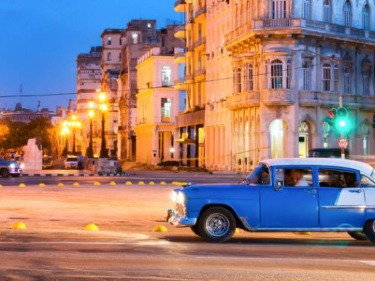 Estados Unidos adjudica rutas a La Habana a 8 aerolíneas
