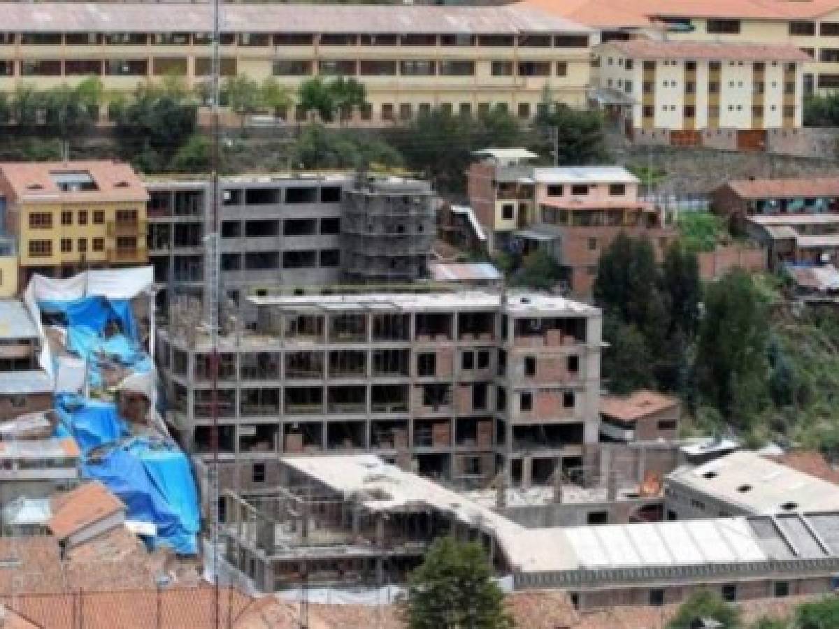 Ordenan demoler hotel Sheraton por destruir muros incas en Perú