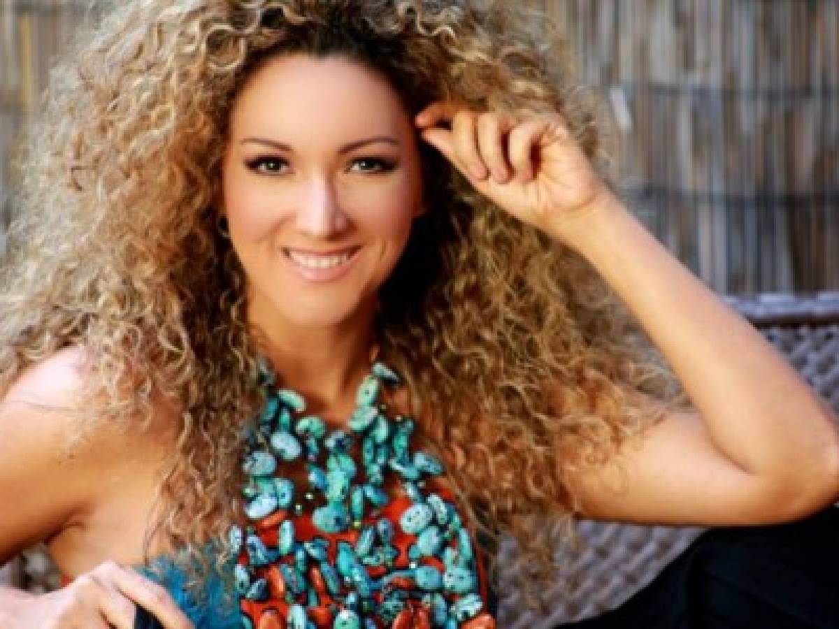 Erika Ender lanza nuevo disco en homenaje a Panamá