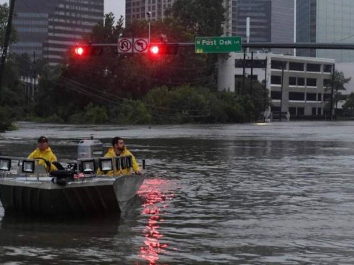 Trump declara emergencia en Louisiana por tormenta Harvey