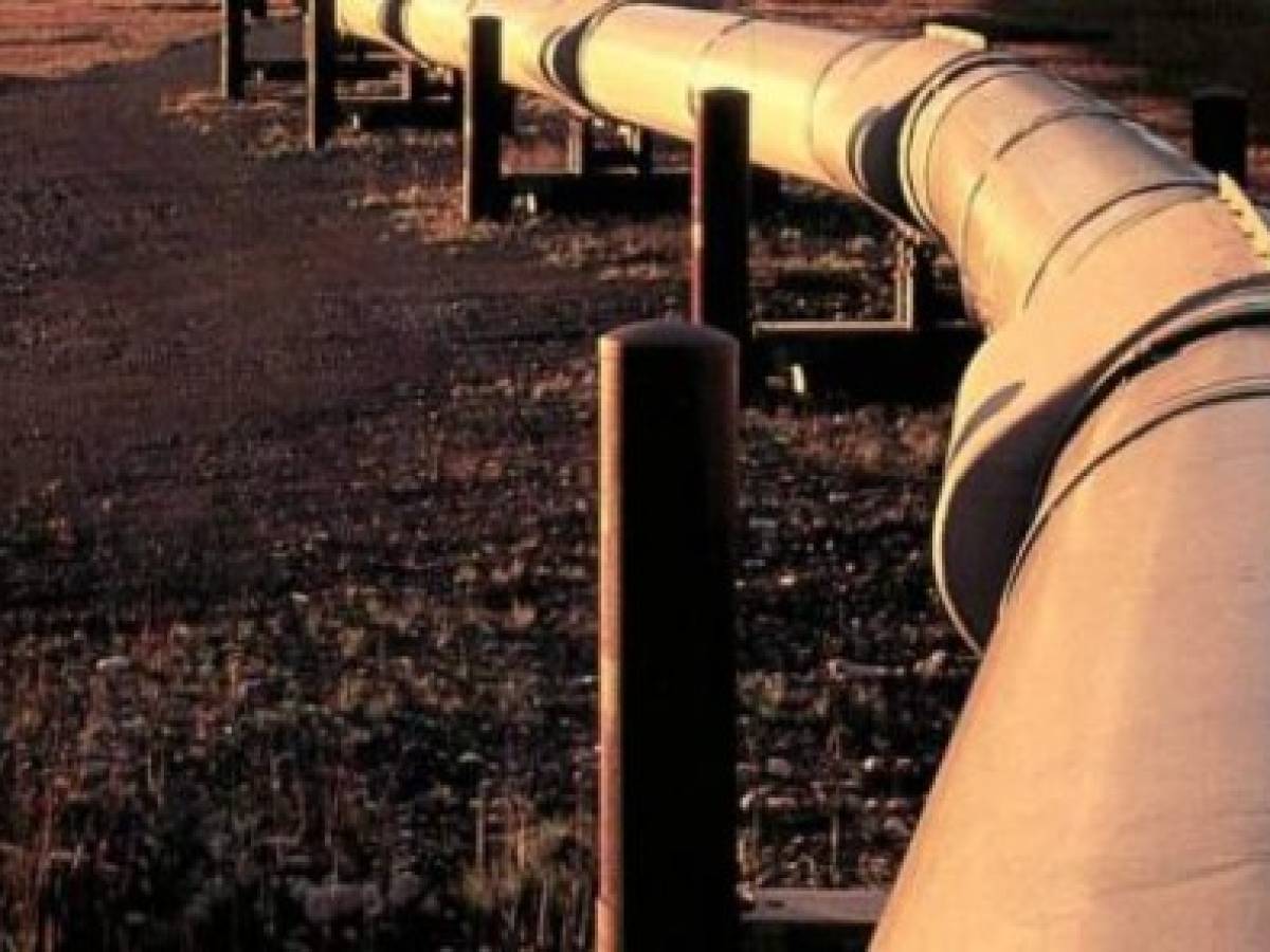 AES estudia proyecto de gasoducto en República Dominicana