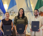 El convenio fue suscrito por Boris Iraheta, Secretario General de CATA; Beatriz González, Secretaria Técnica Permanente de la OMM; y Nicole Solano, CEO del Ministerio de Turismo, Juventud, Deportes y Relaciones con la Diáspora de Belice. Foto de cortesía