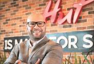 Esteban Alvarado, Gerente General de Pizza Hut El Salvador.
