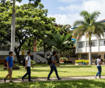 <i>El programa busca mejorar la continuidad educativa en educación media y postsecundaria de jóvenes salvadoreños en situación de vulnerabilidad. Foto de iStock</i>