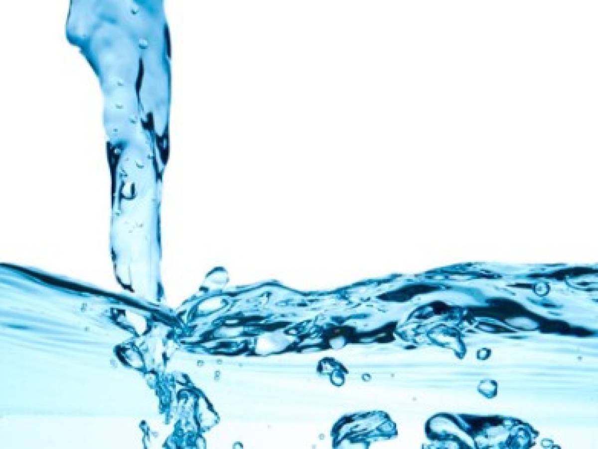 ¿Cuál es la marca de agua que más se consume en su país?