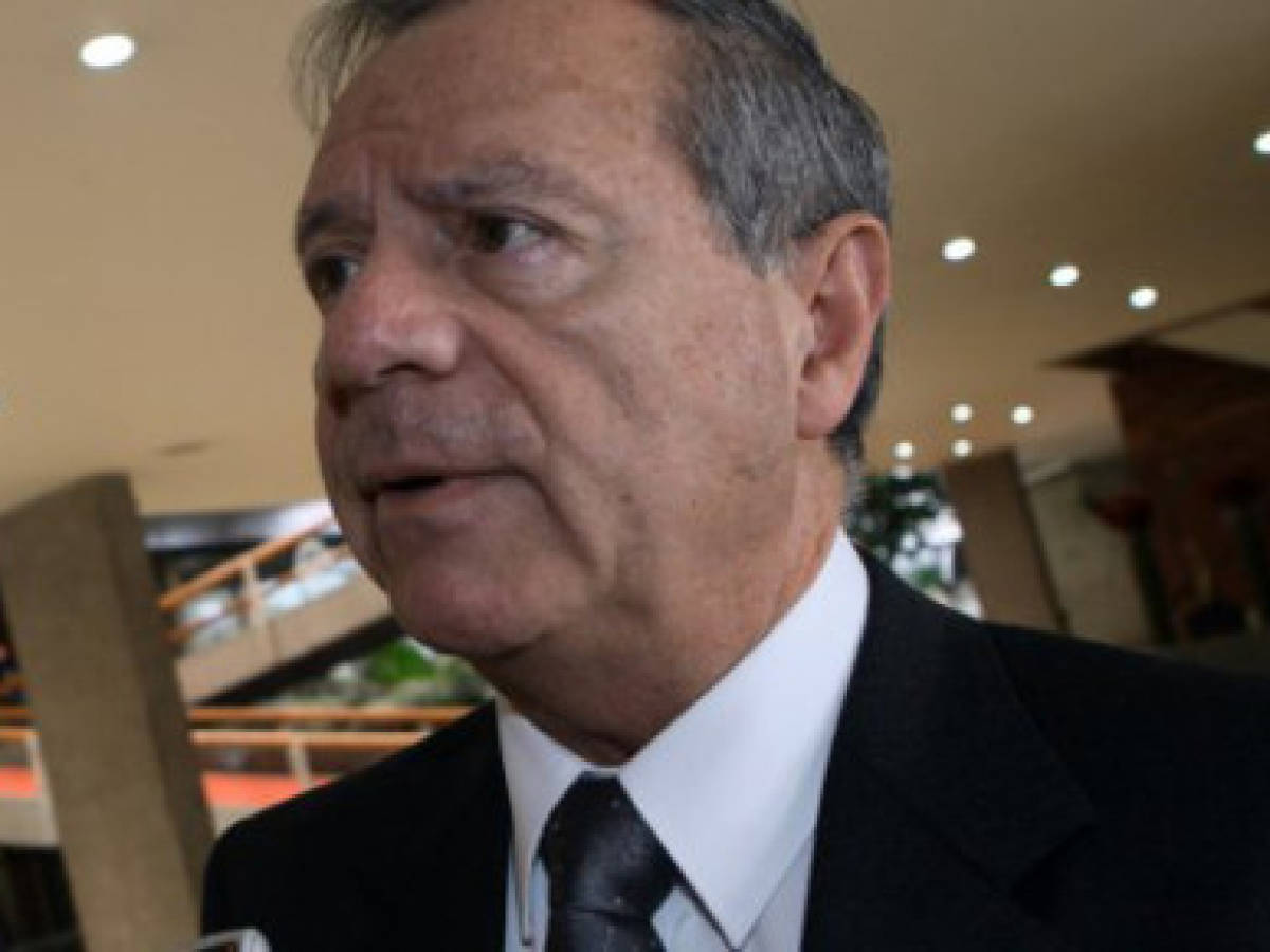 Costa Rica seguirá construcción de carretera